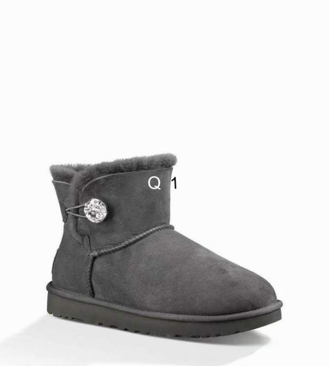 Picture of UGG Shoes _SKUUGGsz35-40ML010819751